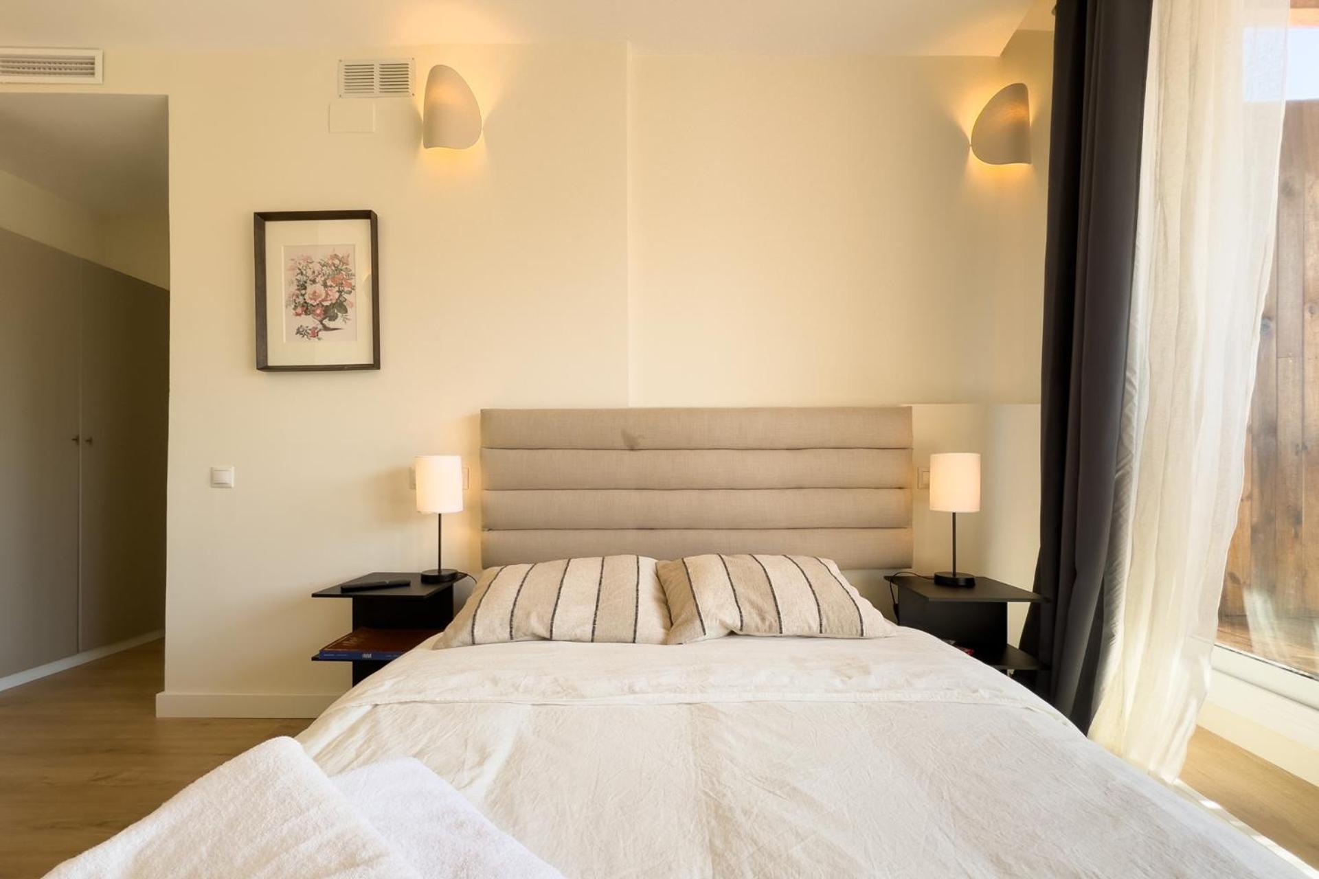 Unique Living Born Apartments & Studios Барселона Экстерьер фото